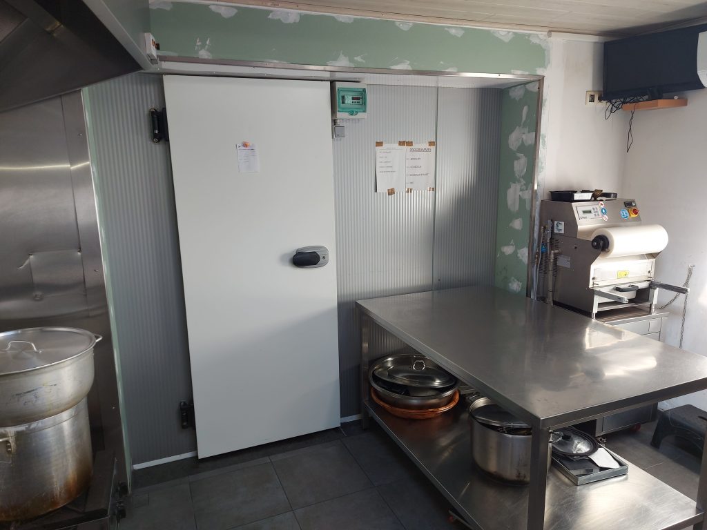 Une chambre froide pour tenir la cadence